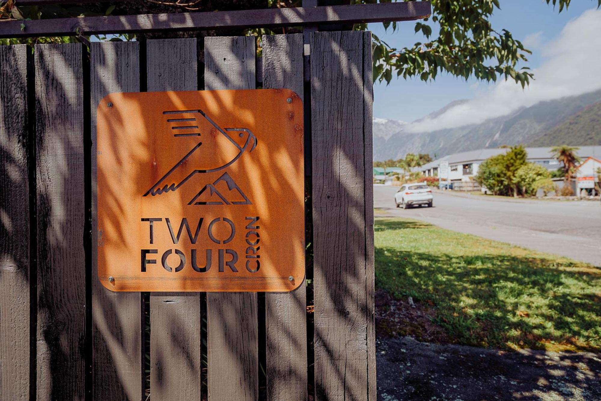 Two Four Cron Franz Josefヴィラ エクステリア 写真